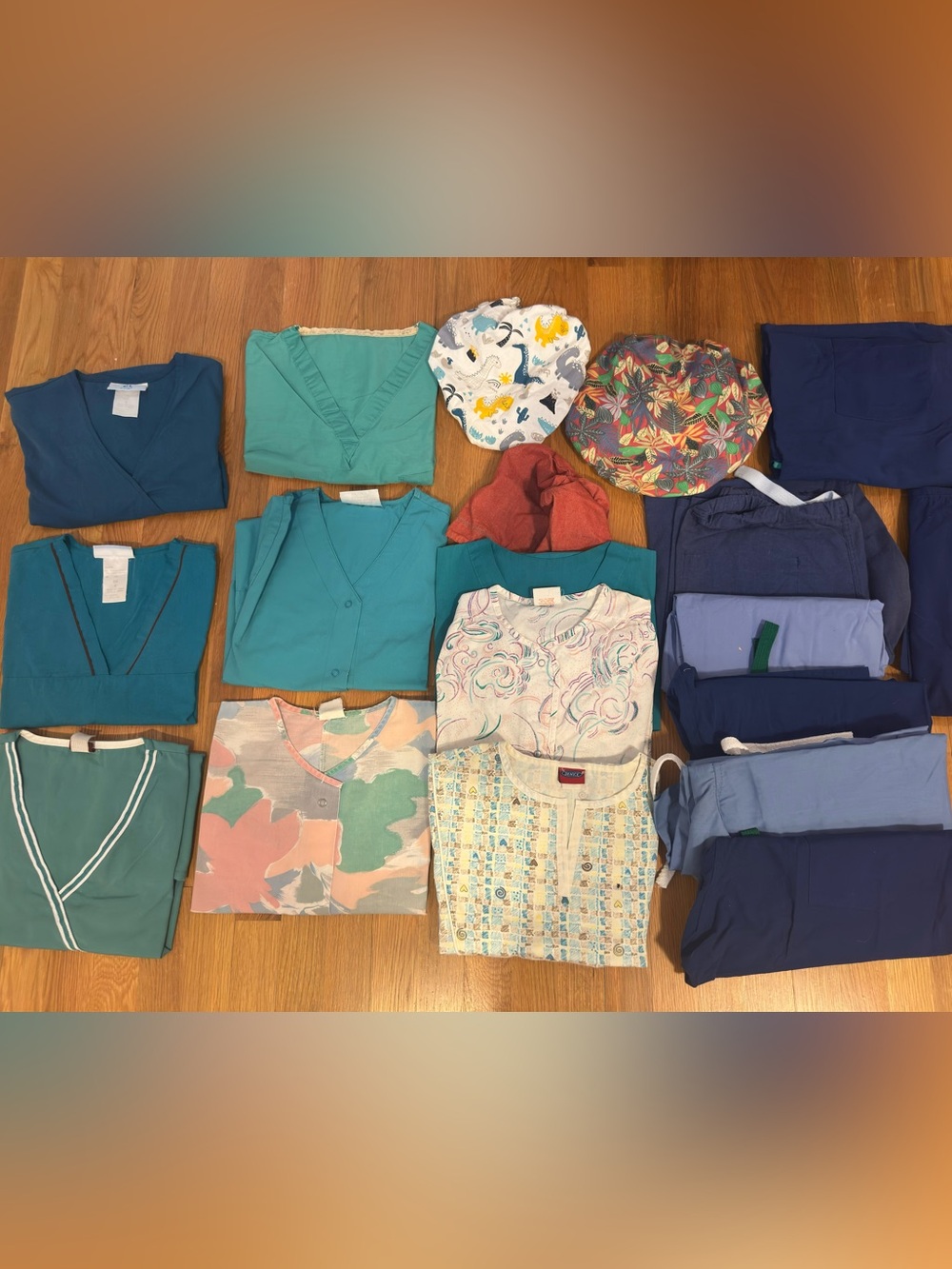Nursing Scrubs Lot Of 20 Size XS-XL Women’s Medical Vintage Uniforms